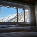 Penthouse Matterhorn Vista Apartment Zermatt